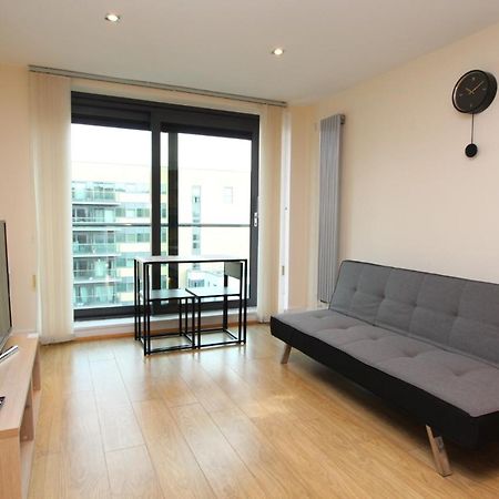 Lovely 2 Bedroom Apartment With Amazing Views In E14 Лондон Экстерьер фото